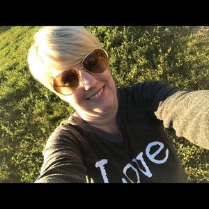 Meet your Posher, Carri